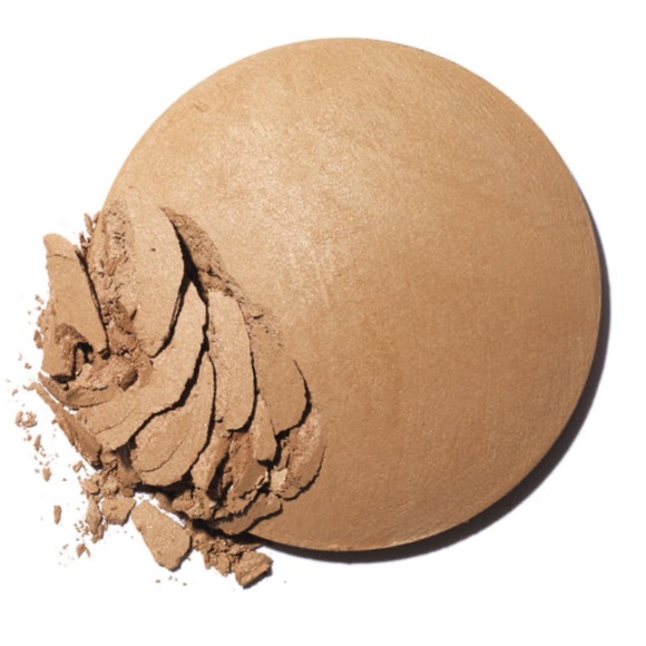 Laura Mercier Matte Radiance Baked Powder Compact Bronzer - Picture 10 of 13